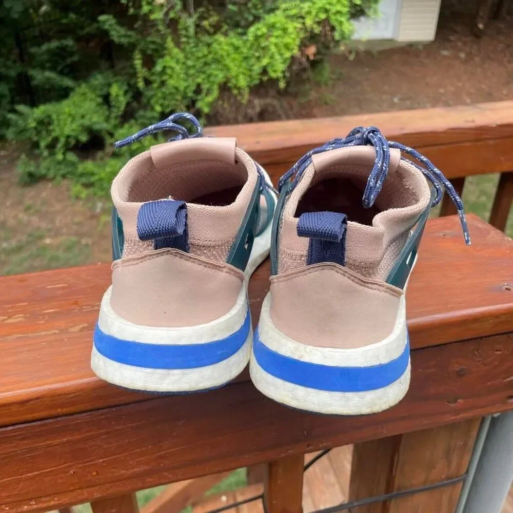Adidas Boost Women's 8.5  Tan Blue Sneakers